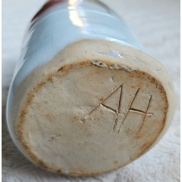 Red and white handmade pottery piece - Picture 14 of 16